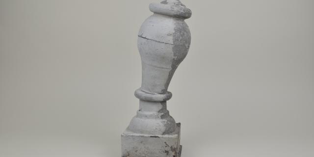 2010.004.004 